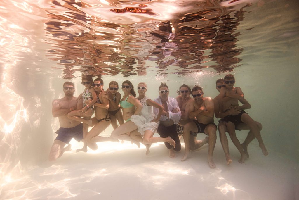 photographe-aquatique-seance-trash-the-dress